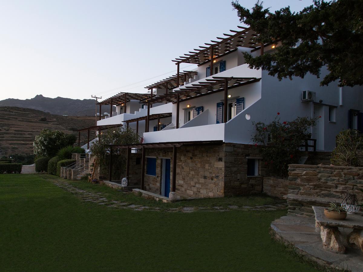 Aparthotel Meltemi Tinos Agios Romanos Esterno foto